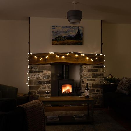 Family Country Cottage With Stunning Mountain Views Myddfai ภายนอก รูปภาพ